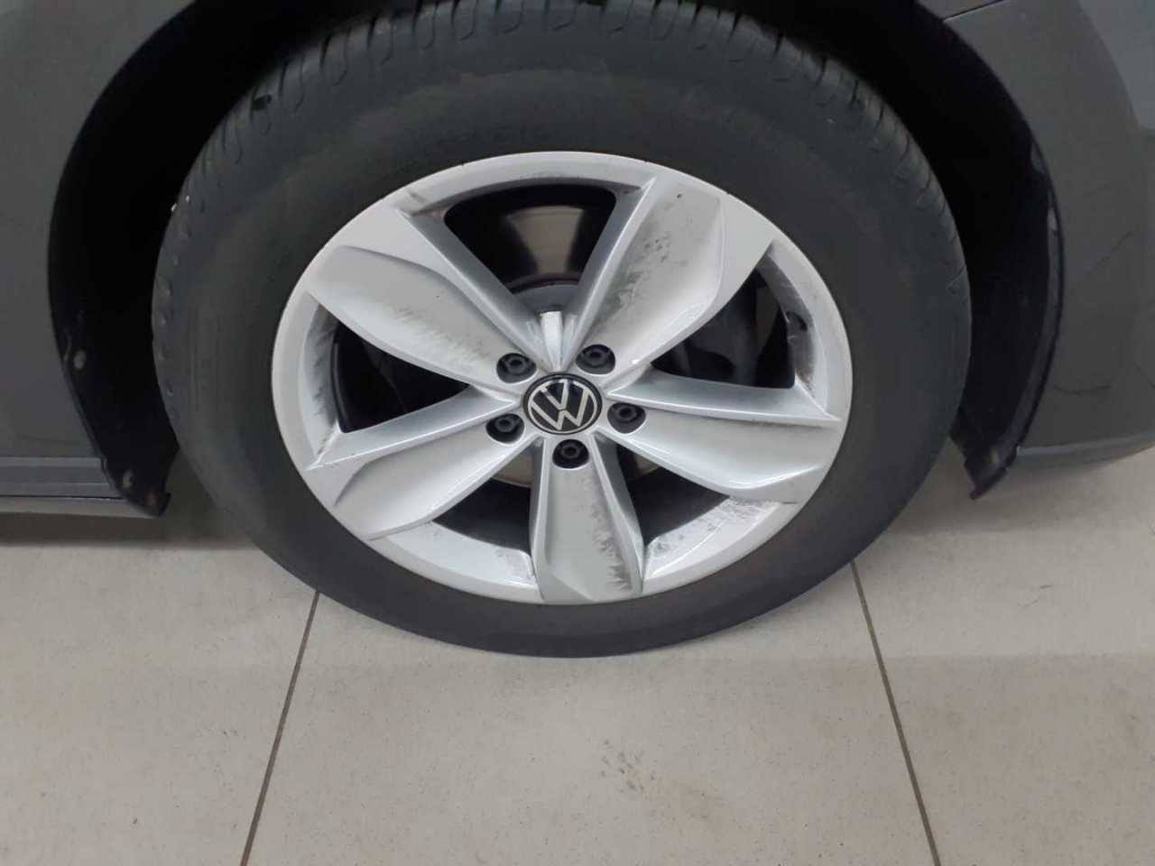 Vw Passat Variant 2.0 TDI SCR DSG 4Motion Business 17