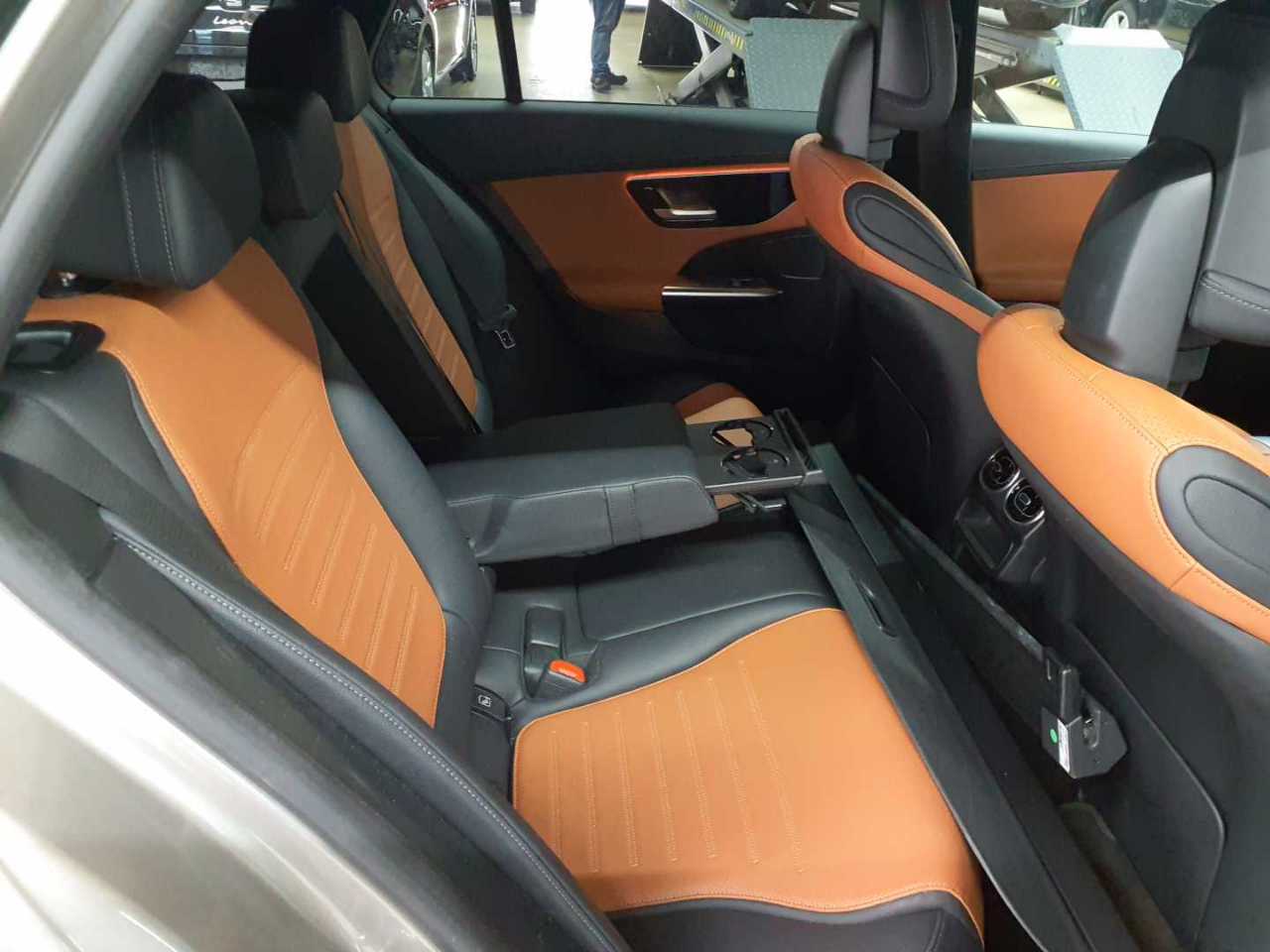 Mercedes-Benz C 300 d T 9G-TRONIC AMG Line 13