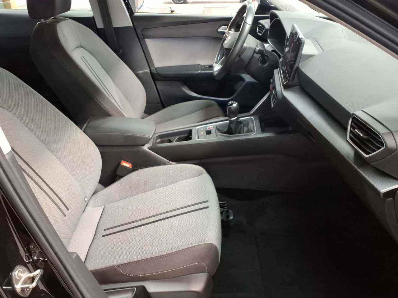 Seat Leon Sportstourer 2.0 TDI Style 8