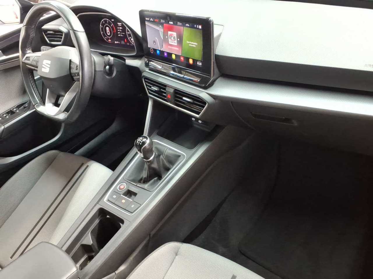 Seat Leon Sportstourer 2.0 TDI Style 9