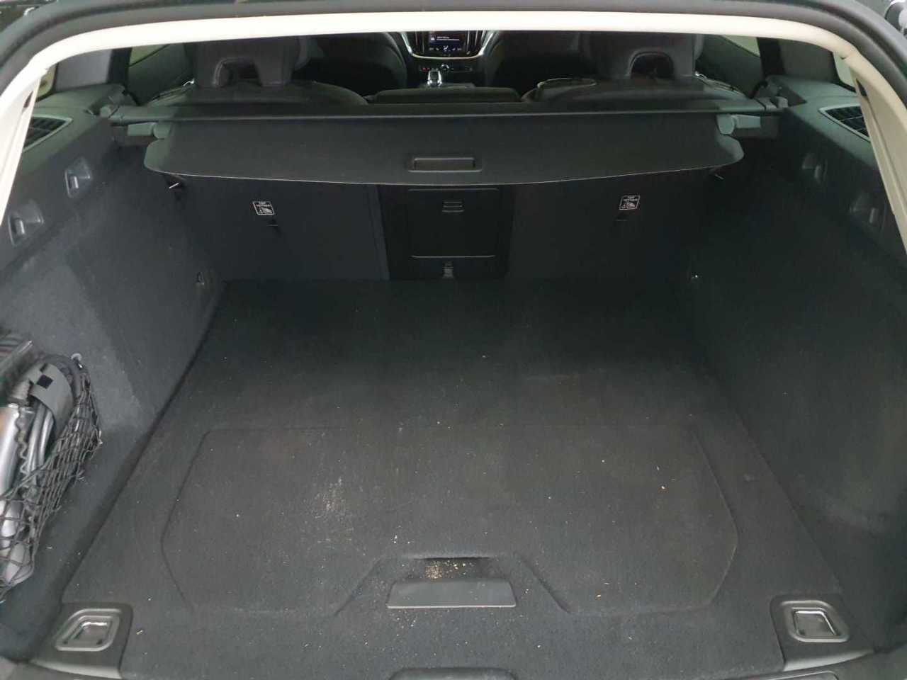 Volvo V60 T6 AWD Recharge Geartronic Inscription 15