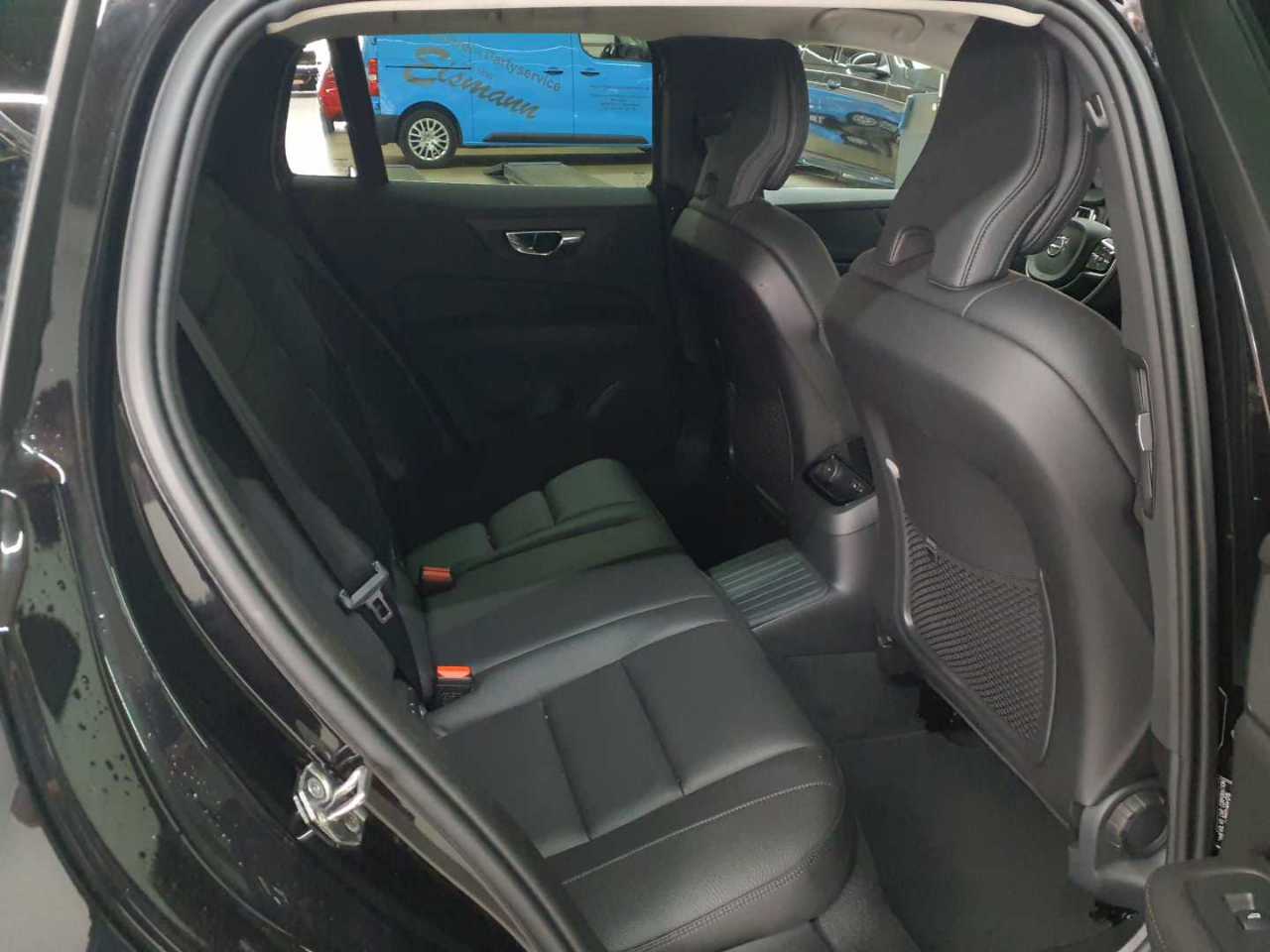 Volvo V60 T6 AWD Recharge Geartronic Inscription 14