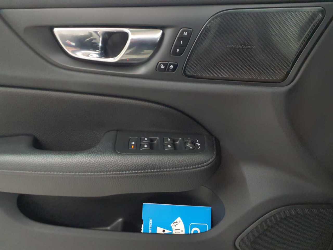Volvo V60 T6 AWD Recharge Geartronic Inscription 19