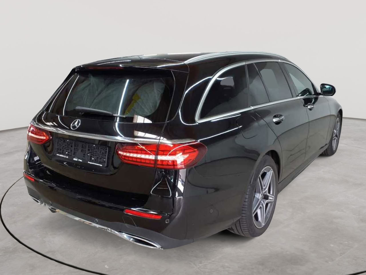 Mercedes-Benz E 400 d 4Matic T 9G-TRONIC AMG Line 4