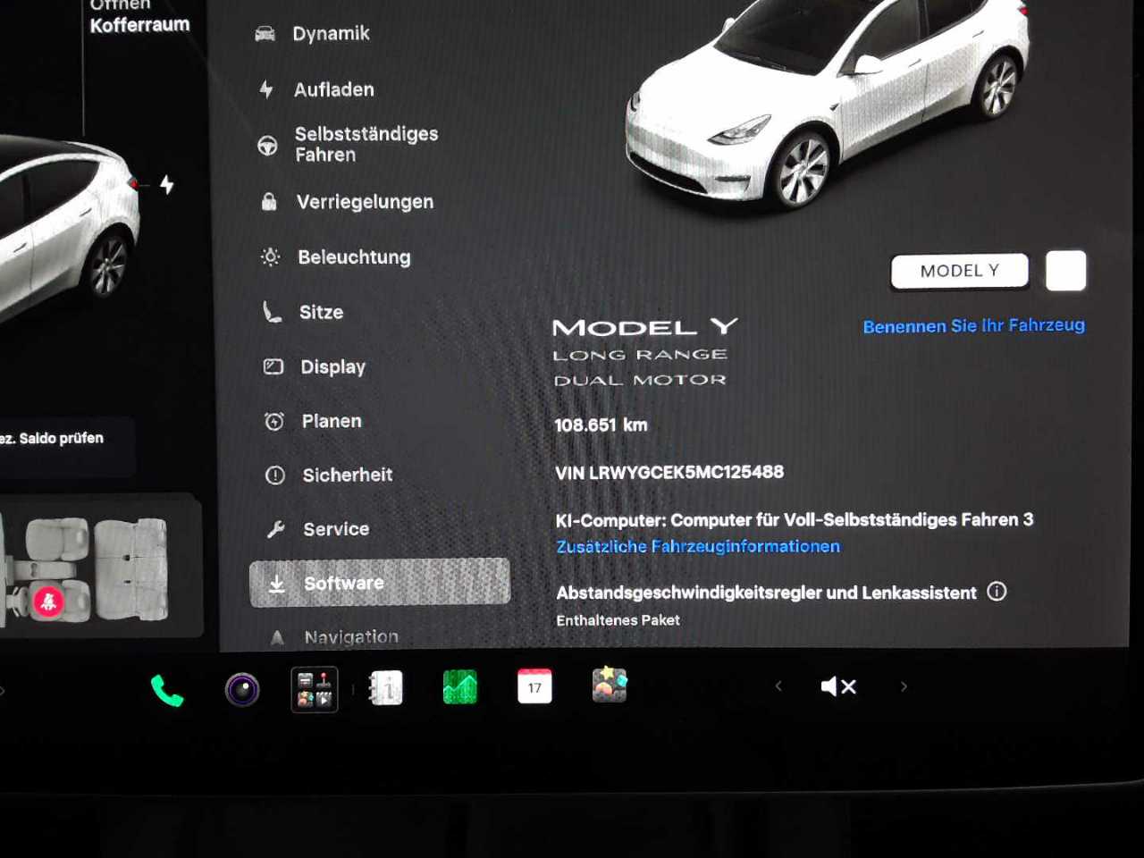 Tesla Model Y Long Range Dual Motor AWD 11