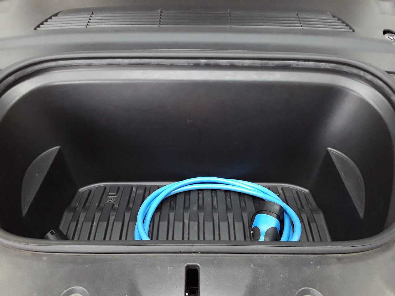 Tesla Model Y Long Range Dual Motor AWD 16