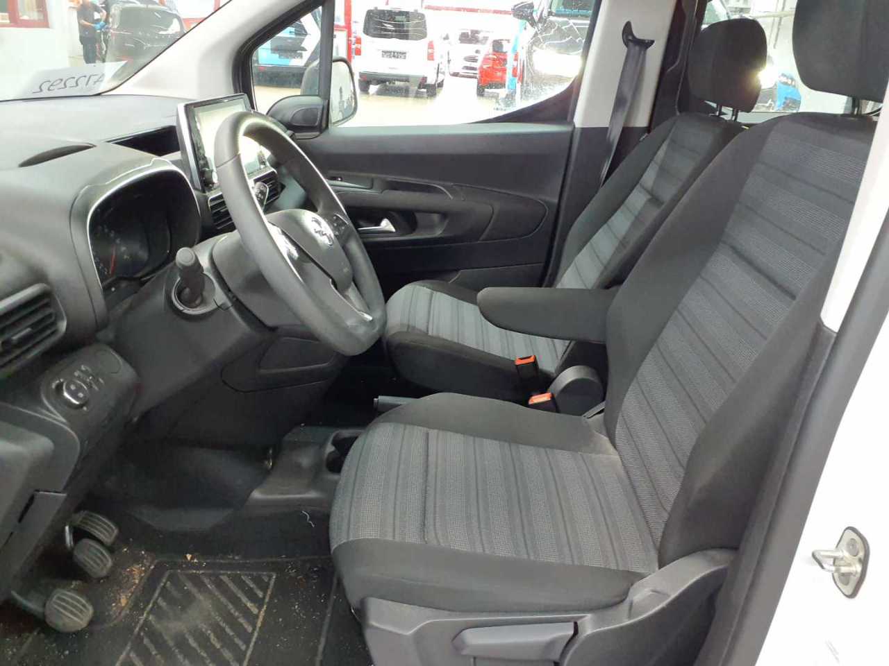 Opel Combo Life 1.2 Turbo Start/Stop Edition 8