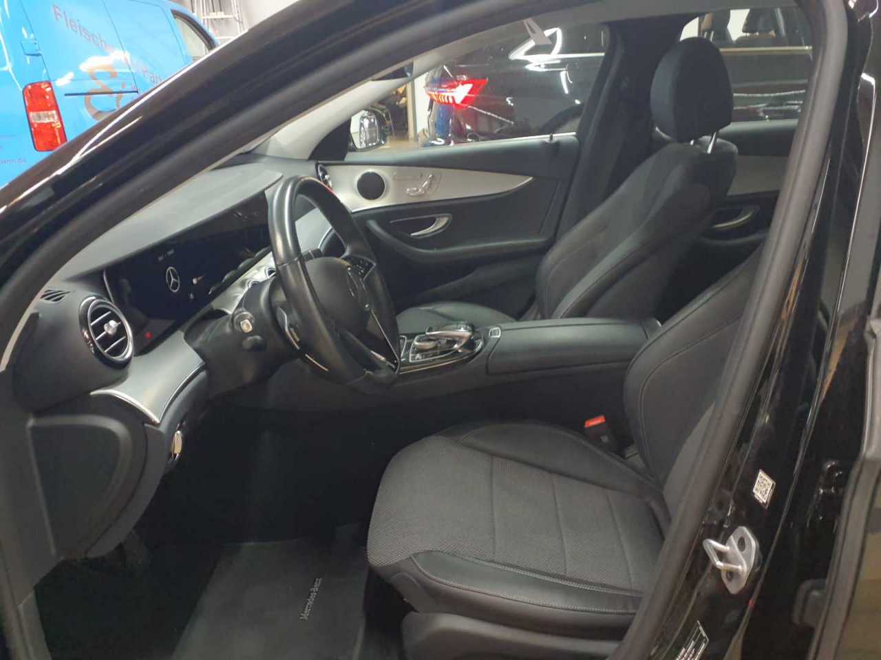 Mercedes-Benz E 300 de T 9G-TRONIC Avantgarde 7