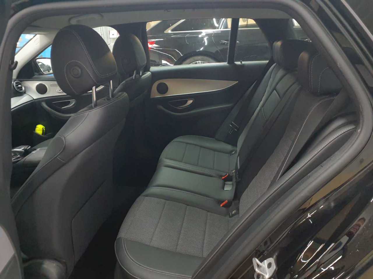 Mercedes-Benz E 300 de T 9G-TRONIC Avantgarde 13
