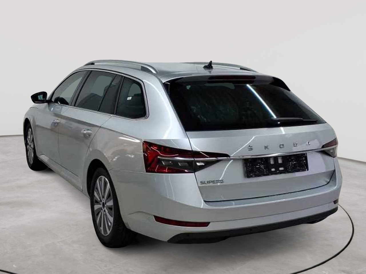 Skoda Superb Combi 2.0 TDI DSG Style 5