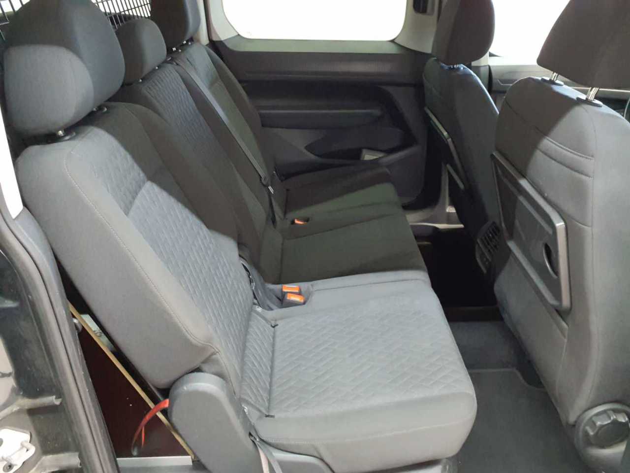 Vw Caddy 2.0 TDI BMT (7-Si.) DSG Life Maxi 13