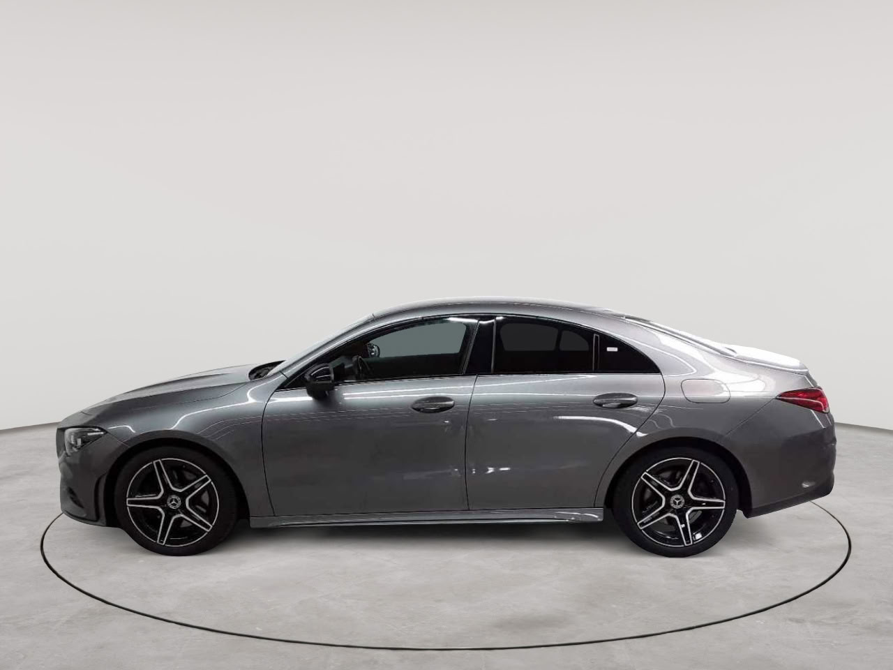 Mercedes-Benz CLA 250 7G-DCT AMG Line 6