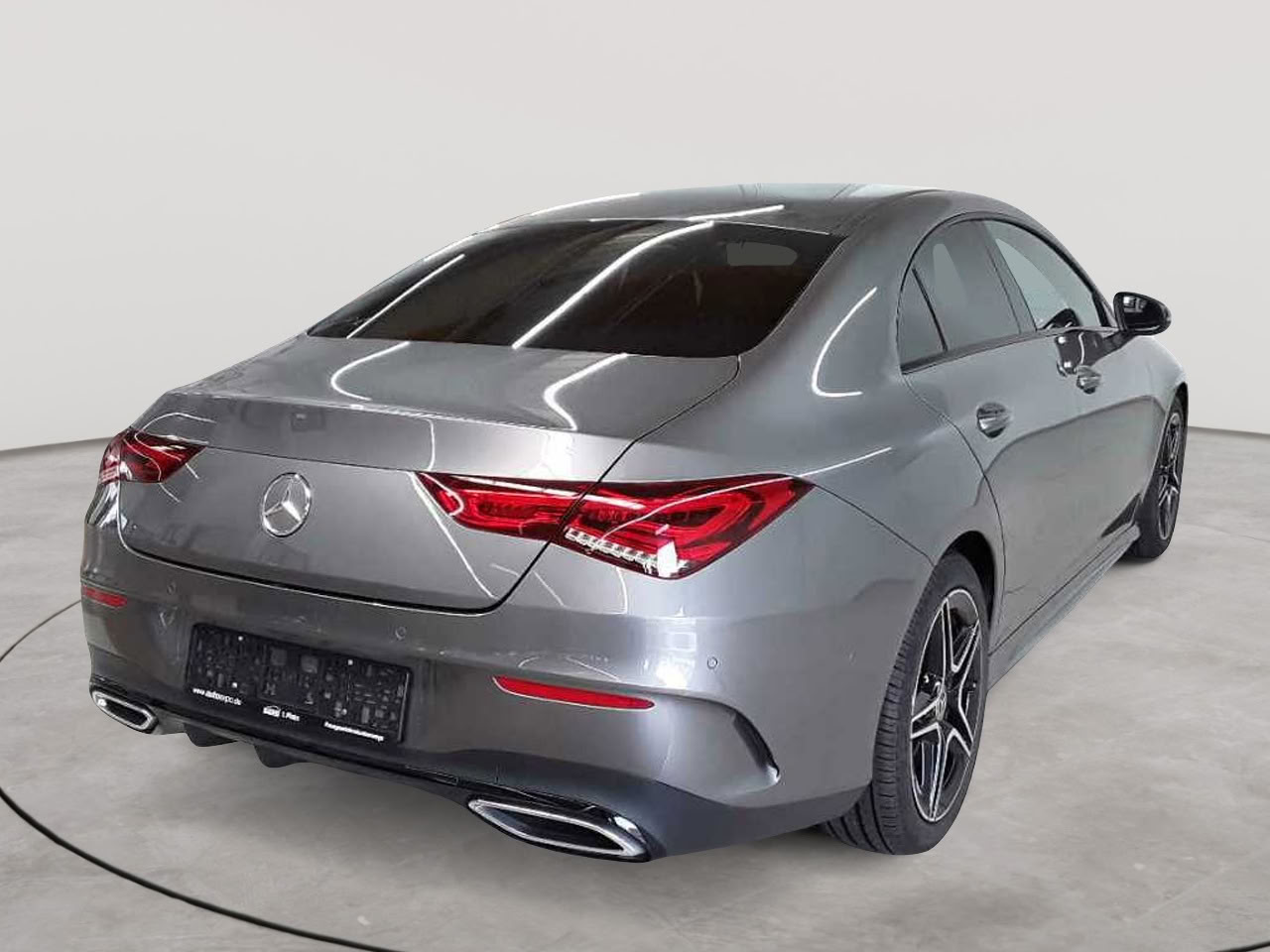 Mercedes-Benz CLA 250 7G-DCT AMG Line 4