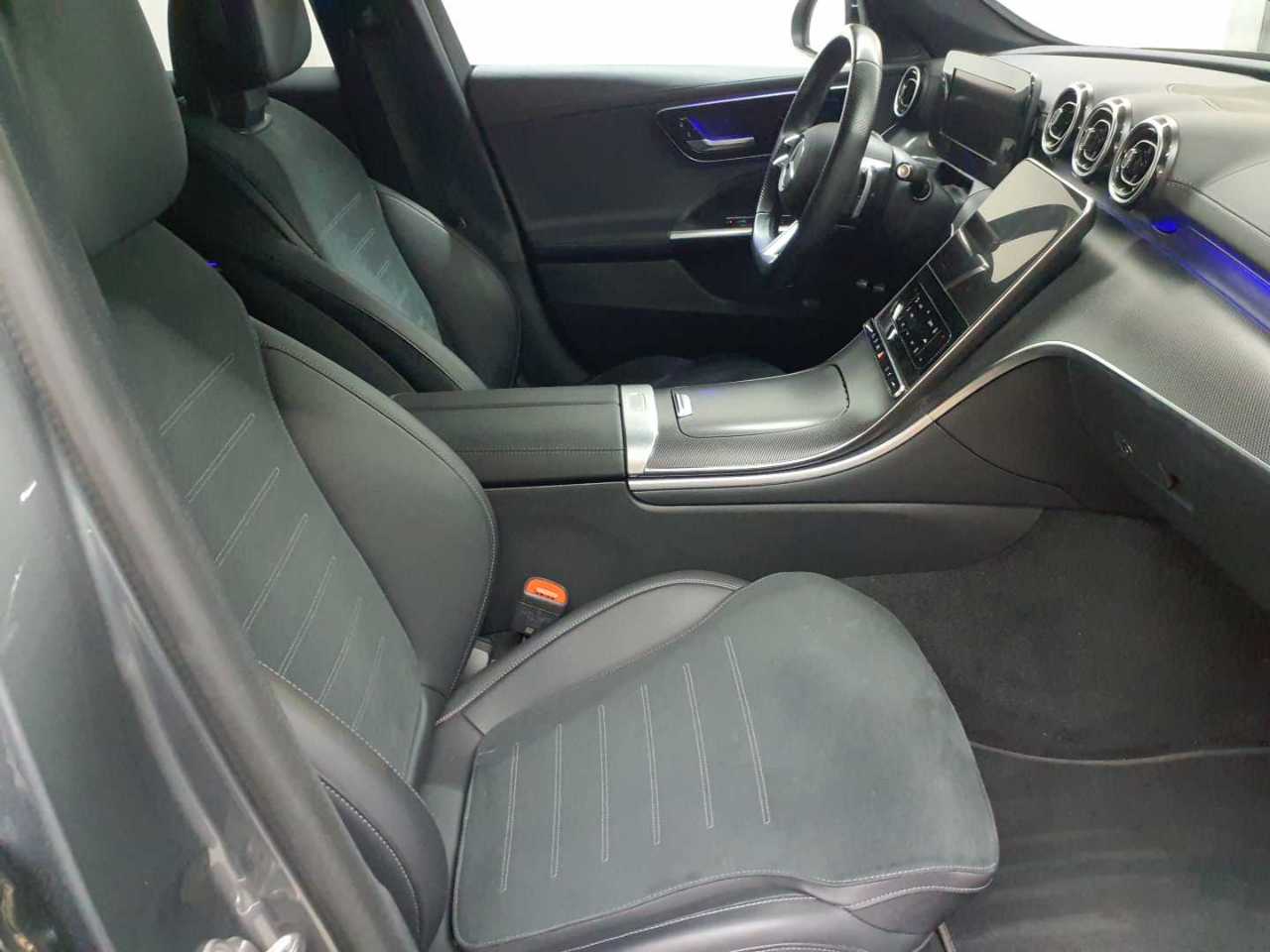 Mercedes-Benz C 300 e 9G-TRONIC AMG Line 8