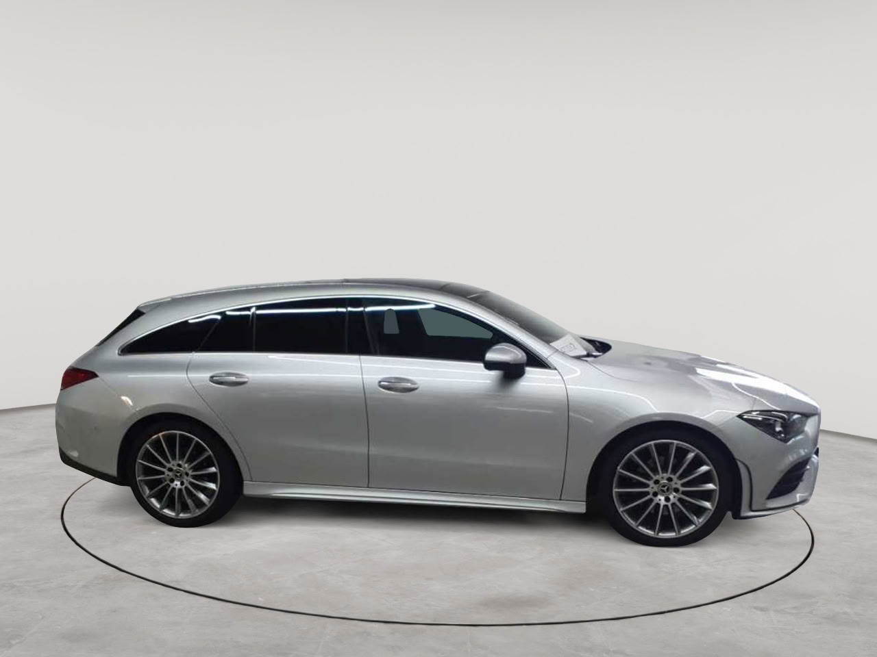 Mercedes-Benz CLA 220 d Shooting Brake 8G-DCT AMG Line 3