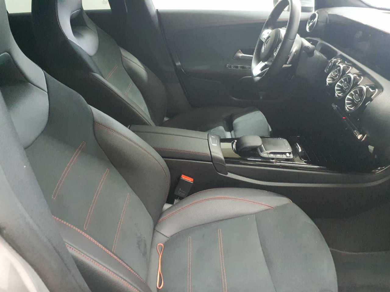Mercedes-Benz CLA 220 d Shooting Brake 8G-DCT AMG Line 8