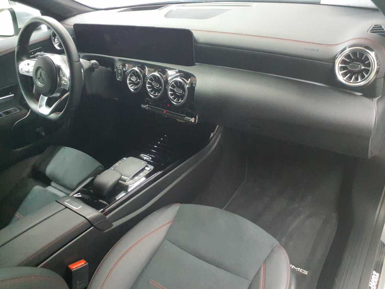 Mercedes-Benz CLA 220 d Shooting Brake 8G-DCT AMG Line 9