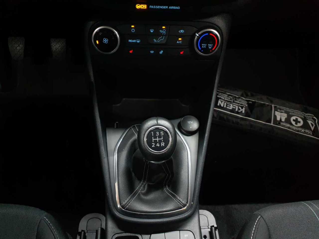 Ford Fiesta 1.1 S&S COOL&CONNECT 10