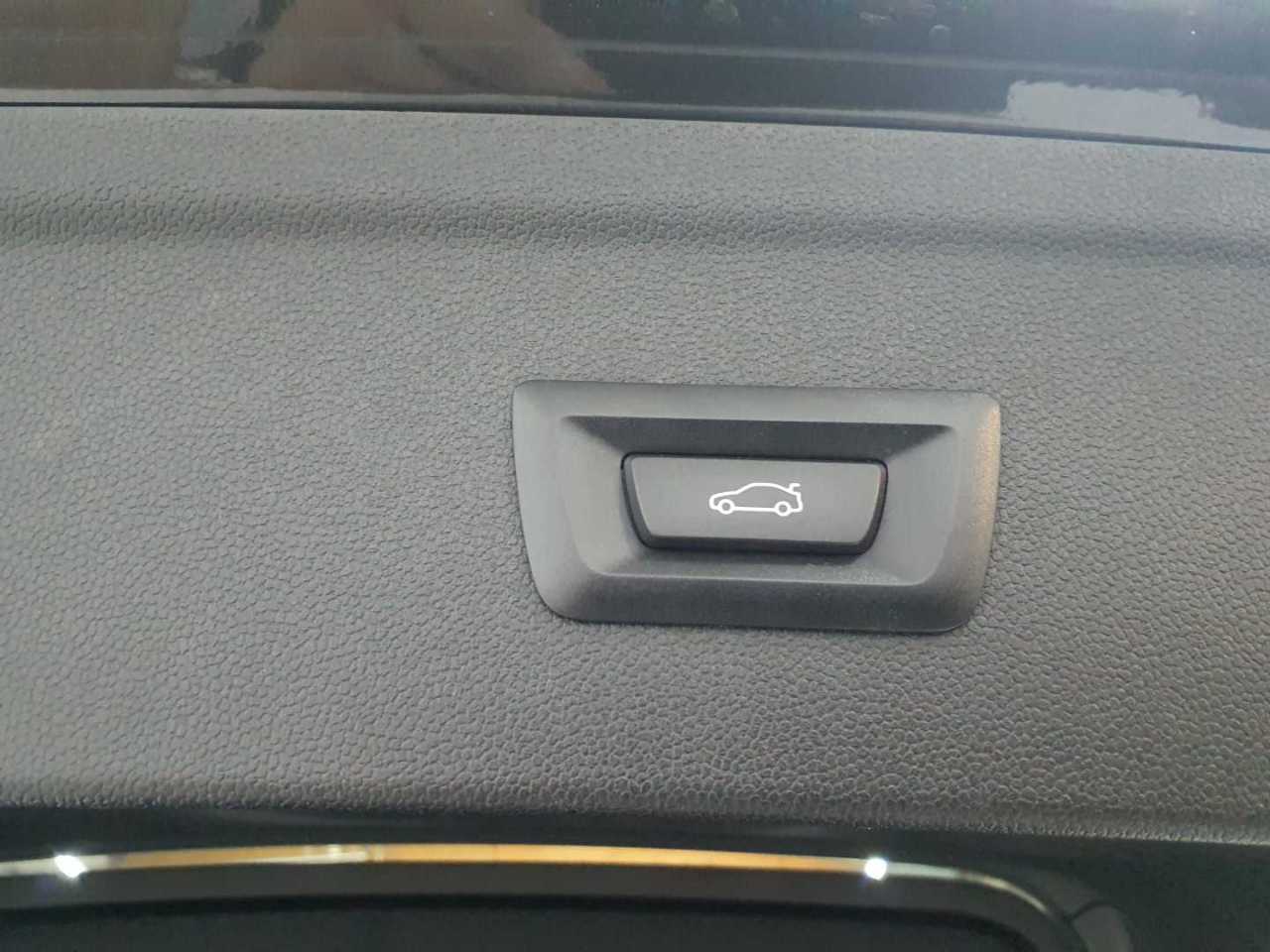 Bmw iX xDrive50 17