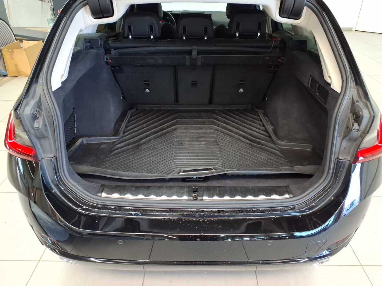 Bmw 318d Touring Aut. 15