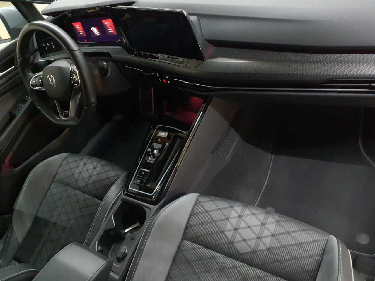 Vw Golf Variant 2.0 TDI SCR DSG R-Line 9