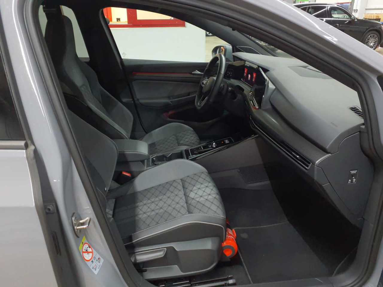 Vw Golf Variant 2.0 TDI SCR DSG R-Line 8