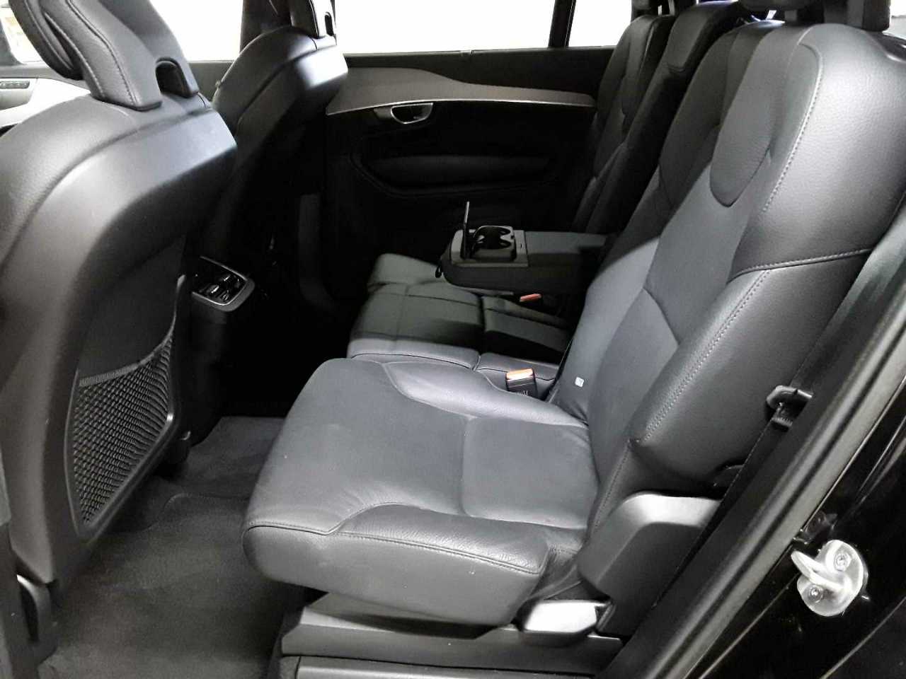 Volvo XC90 B5 D AWD Ultimate Dark 13