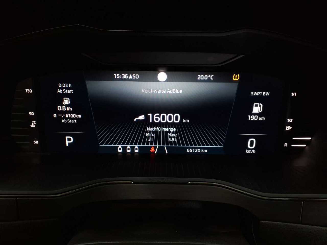 Skoda Superb Combi 2.0 TDI DSG Style 11