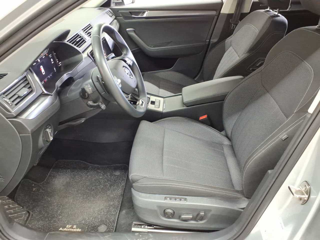 Skoda Superb Combi 2.0 TDI DSG Style 7