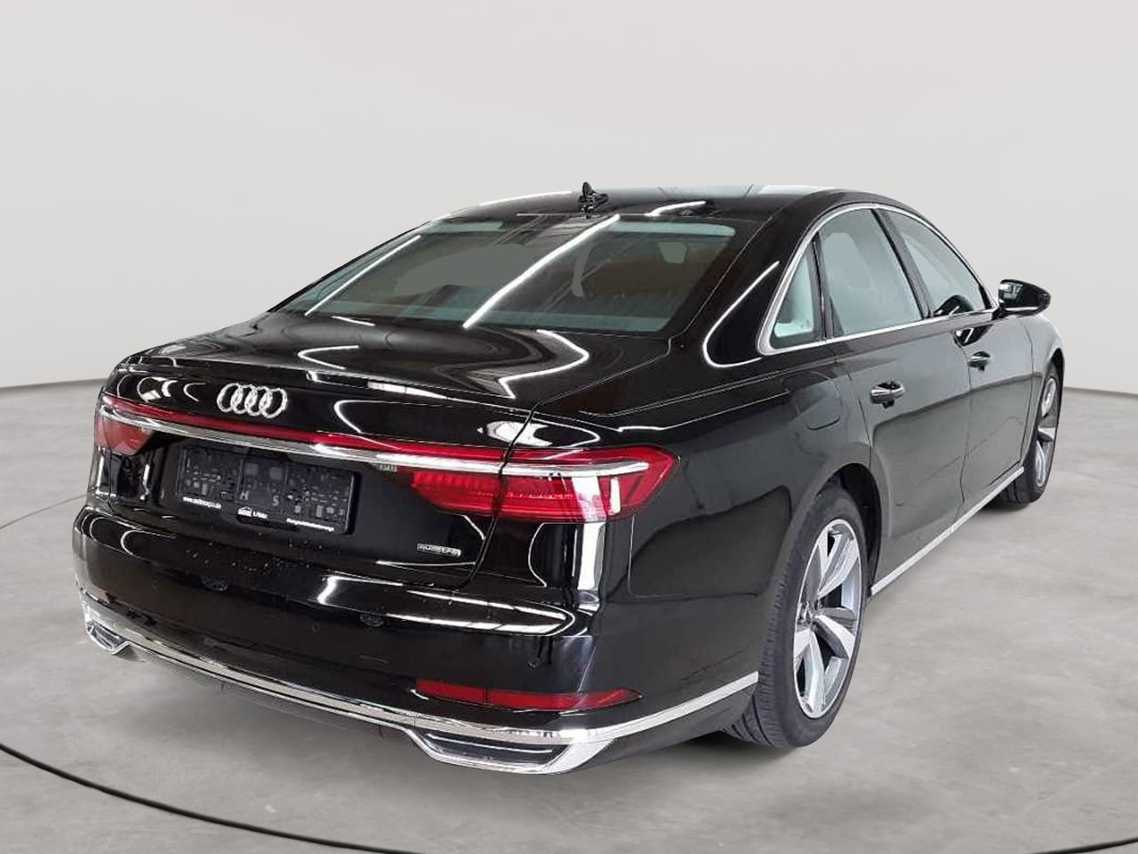 Audi A8 60 TFSI e quattro tiptronic 4