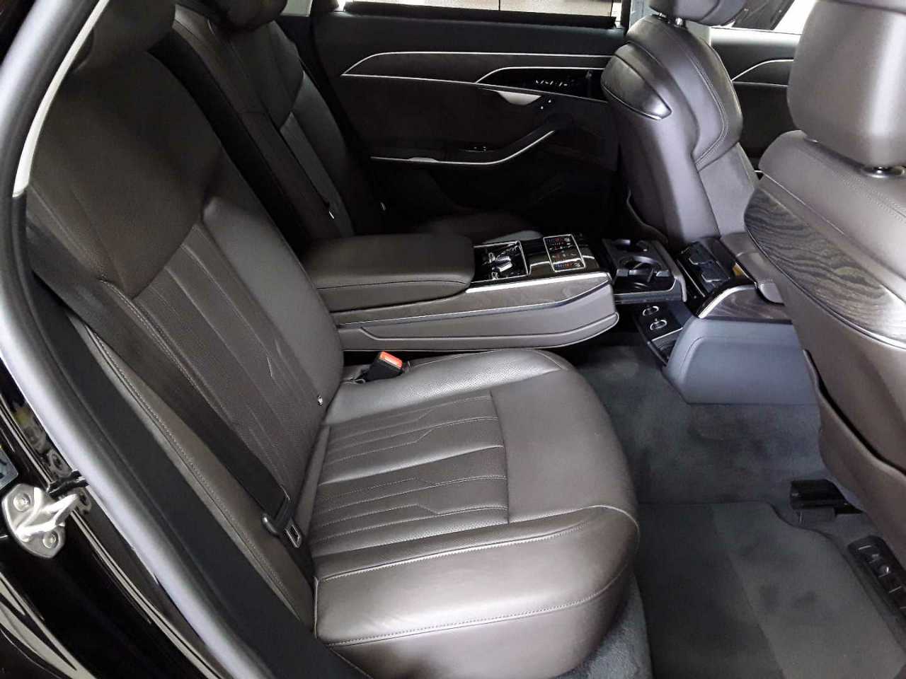 Audi A8 60 TFSI e quattro tiptronic 14