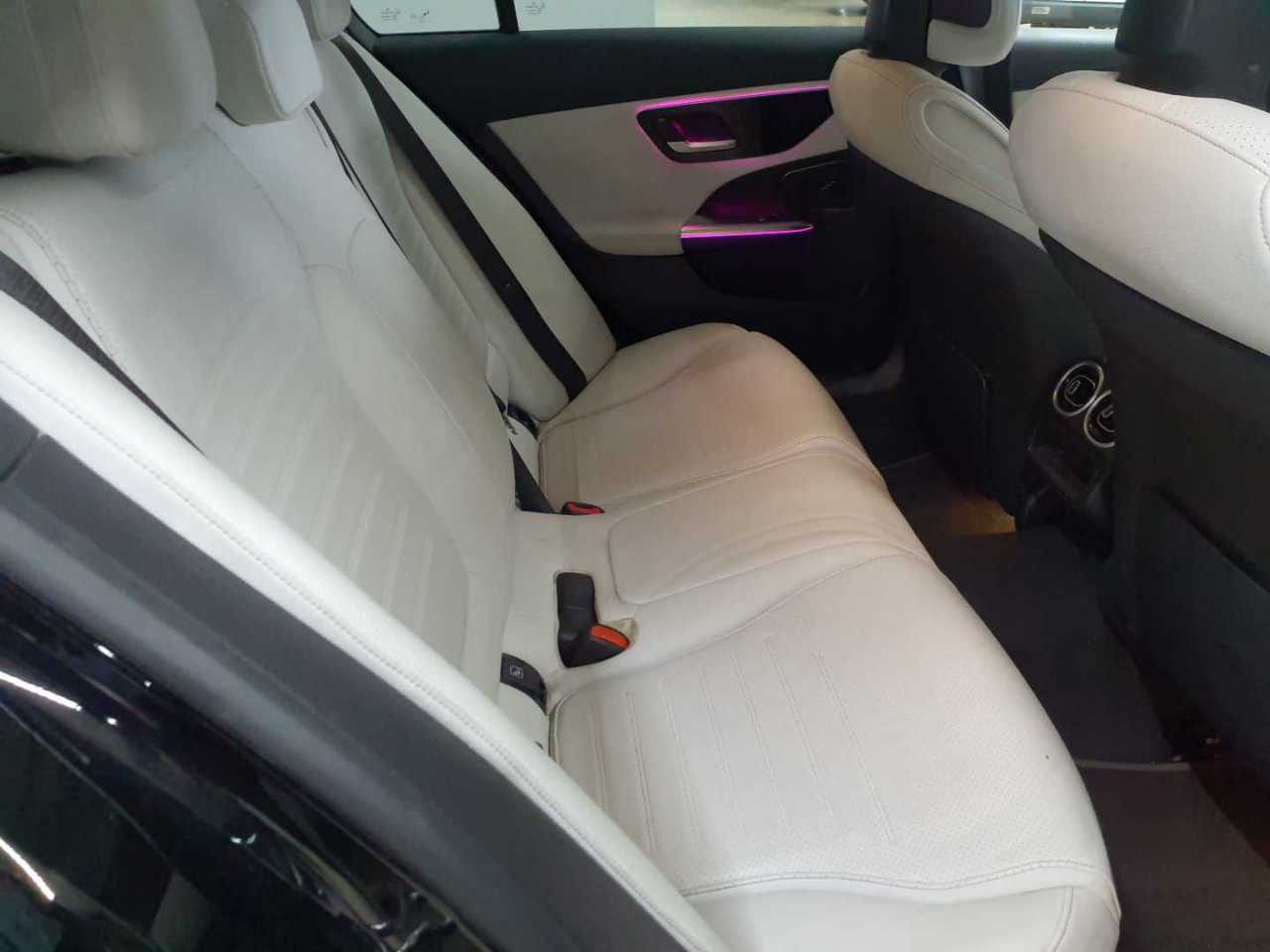 Mercedes-Benz C 220 d 9G-TRONIC AMG Line 11