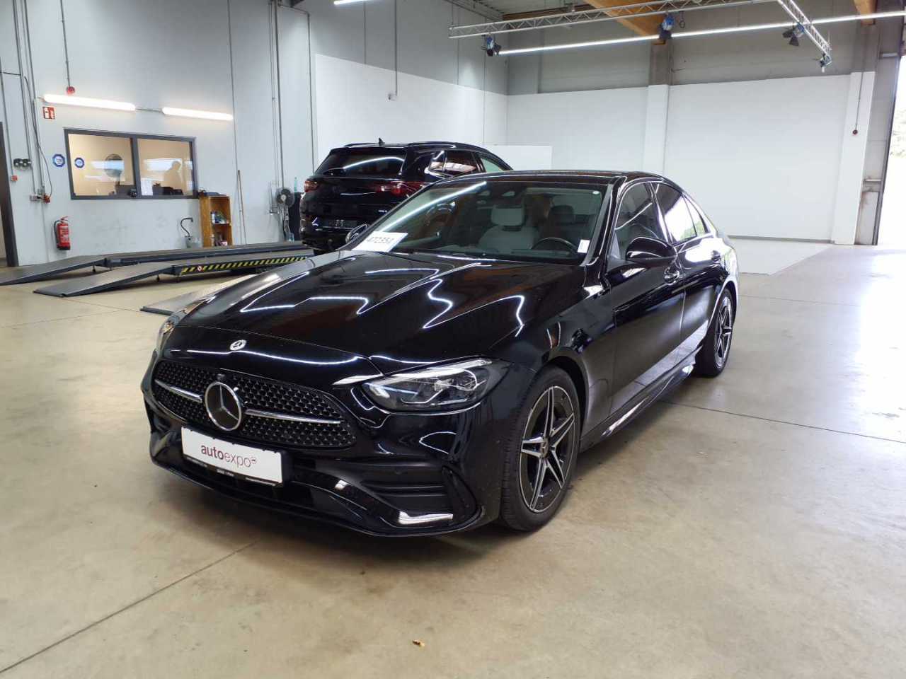 Mercedes-Benz C 220 d 9G-TRONIC AMG Line 7