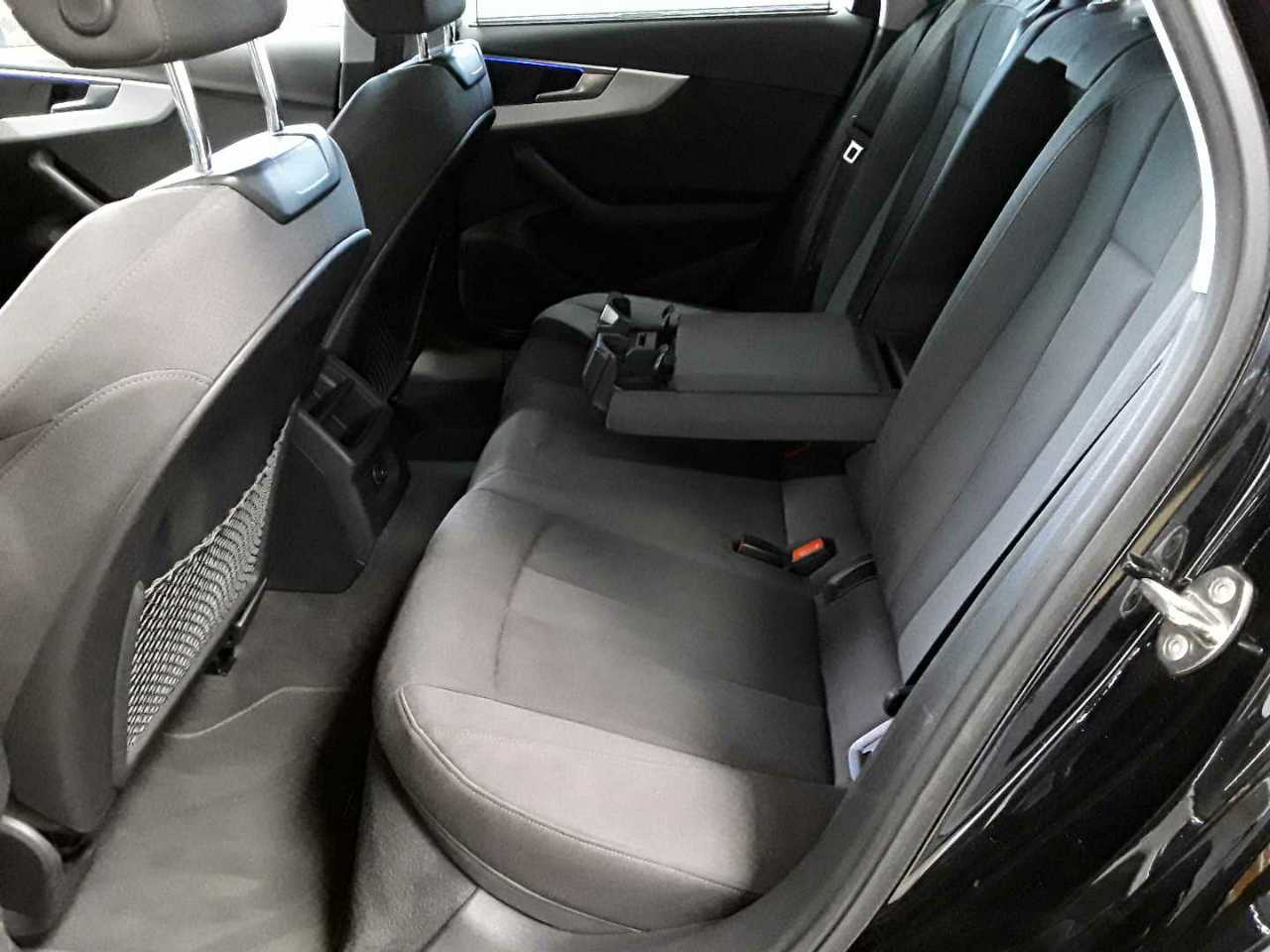 Audi A4 Avant 40 TDI S tronic advanced 7