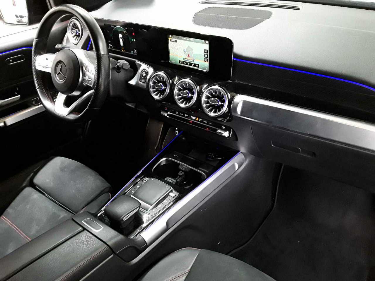 Mercedes-Benz GLB 220 d 8G-DCT AMG Line 9