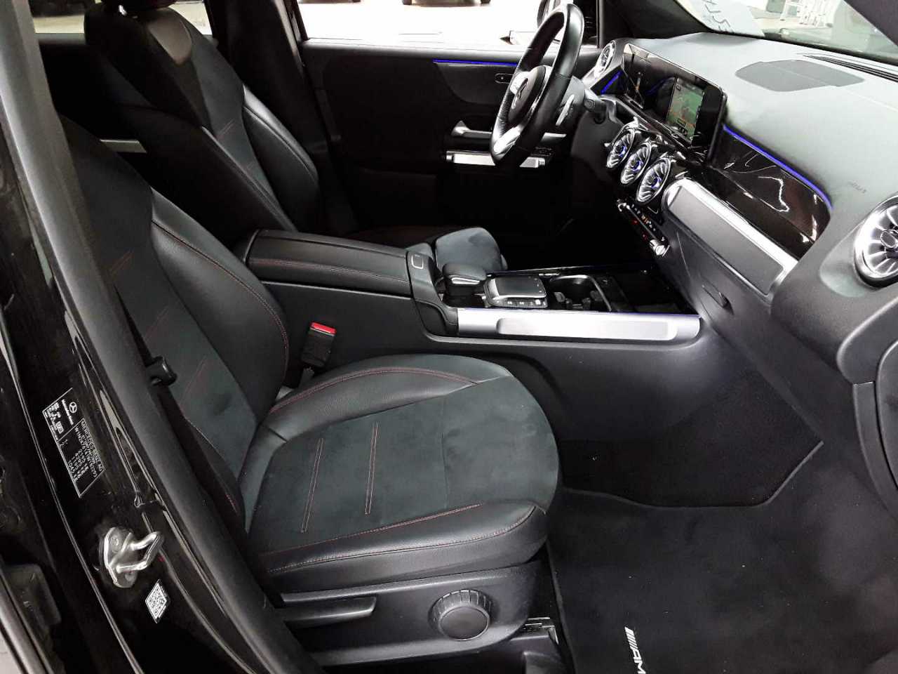 Mercedes-Benz GLB 220 d 8G-DCT AMG Line 8
