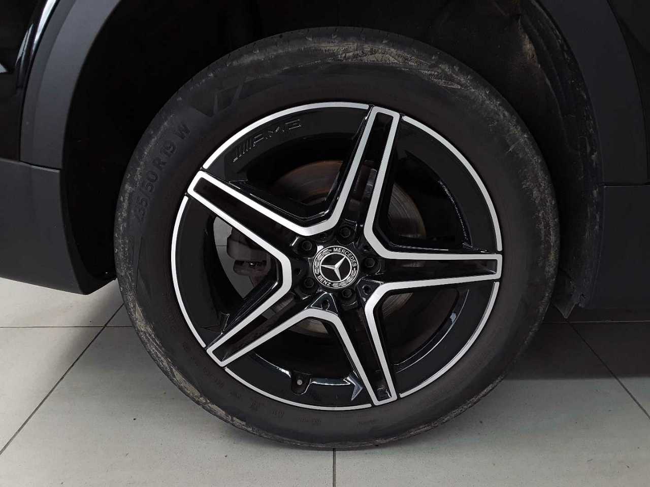 Mercedes-Benz GLB 220 d 8G-DCT AMG Line 17