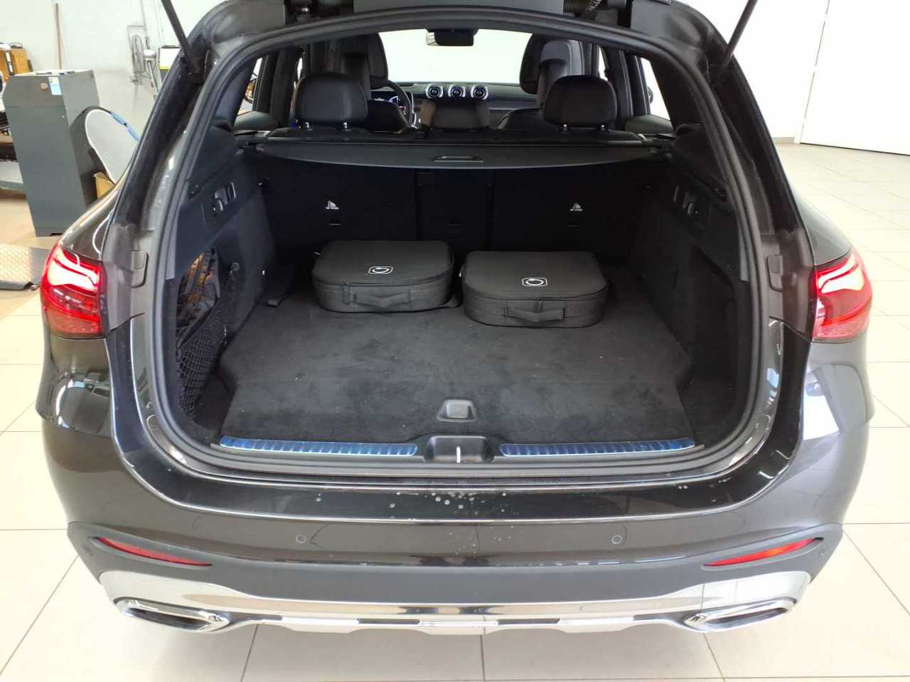Mercedes-Benz GLC 400 e 4Matic 9G-TRONIC AMG Line Advanced 15