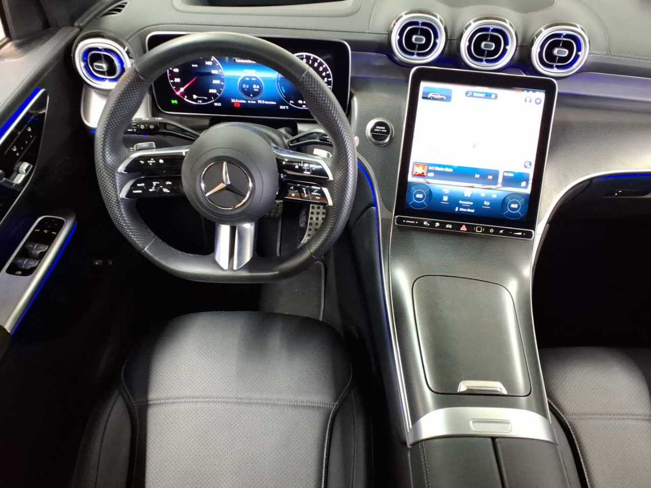 Mercedes-Benz GLC 400 e 4Matic 9G-TRONIC AMG Line Advanced 10