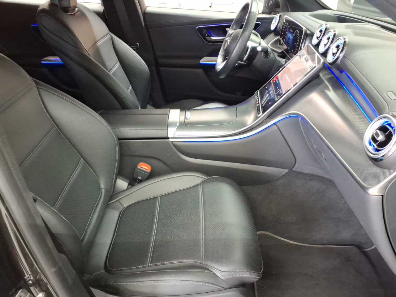 Mercedes-Benz GLC 400 e 4Matic 9G-TRONIC AMG Line Advanced 8