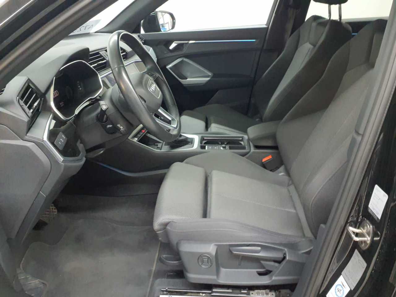 Audi Q3 35 TDI S tronic S line 8
