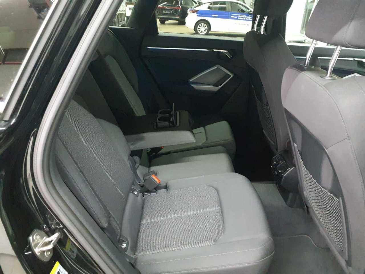 Audi Q3 35 TDI S tronic S line 13