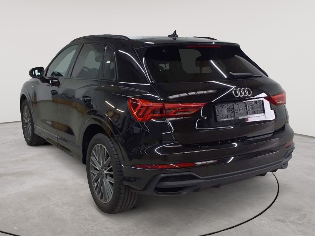 Audi Q3 35 TDI S tronic S line 5