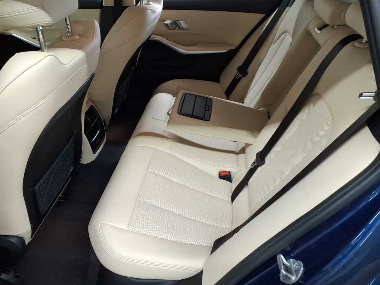 Bmw 320d Touring xDrive Aut. 13