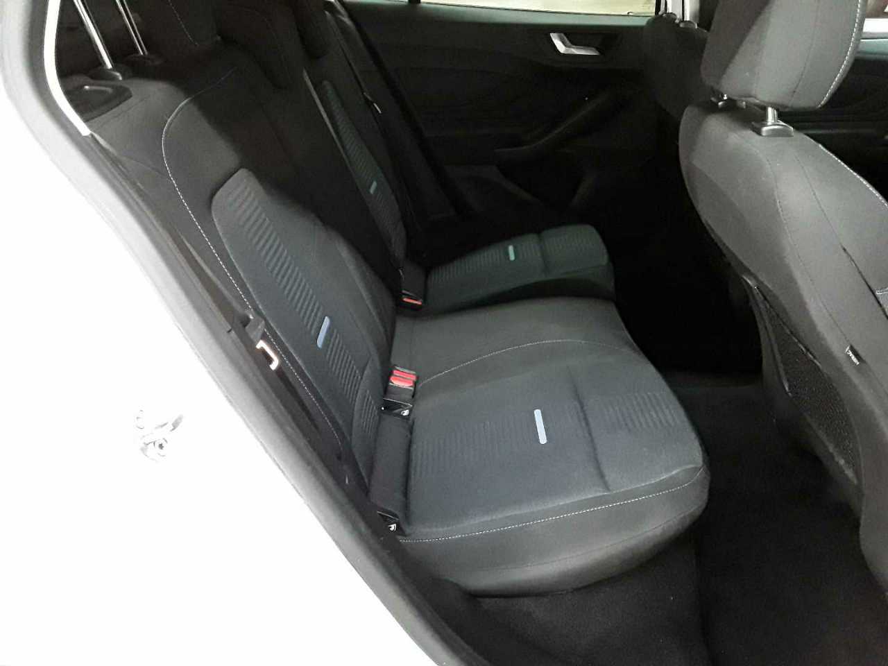 Ford Focus Turnier 1.0 EcoBoost Hybrid Aut. ACTIVE 14