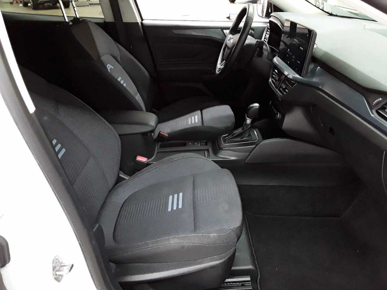 Ford Focus Turnier 1.0 EcoBoost Hybrid Aut. ACTIVE 8