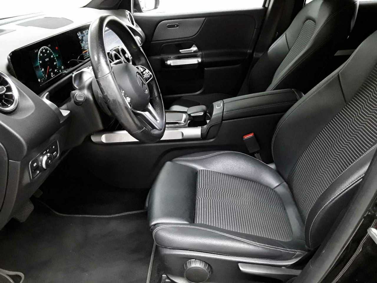 Mercedes-Benz GLB 200 d 8G-DCT Progressive 7