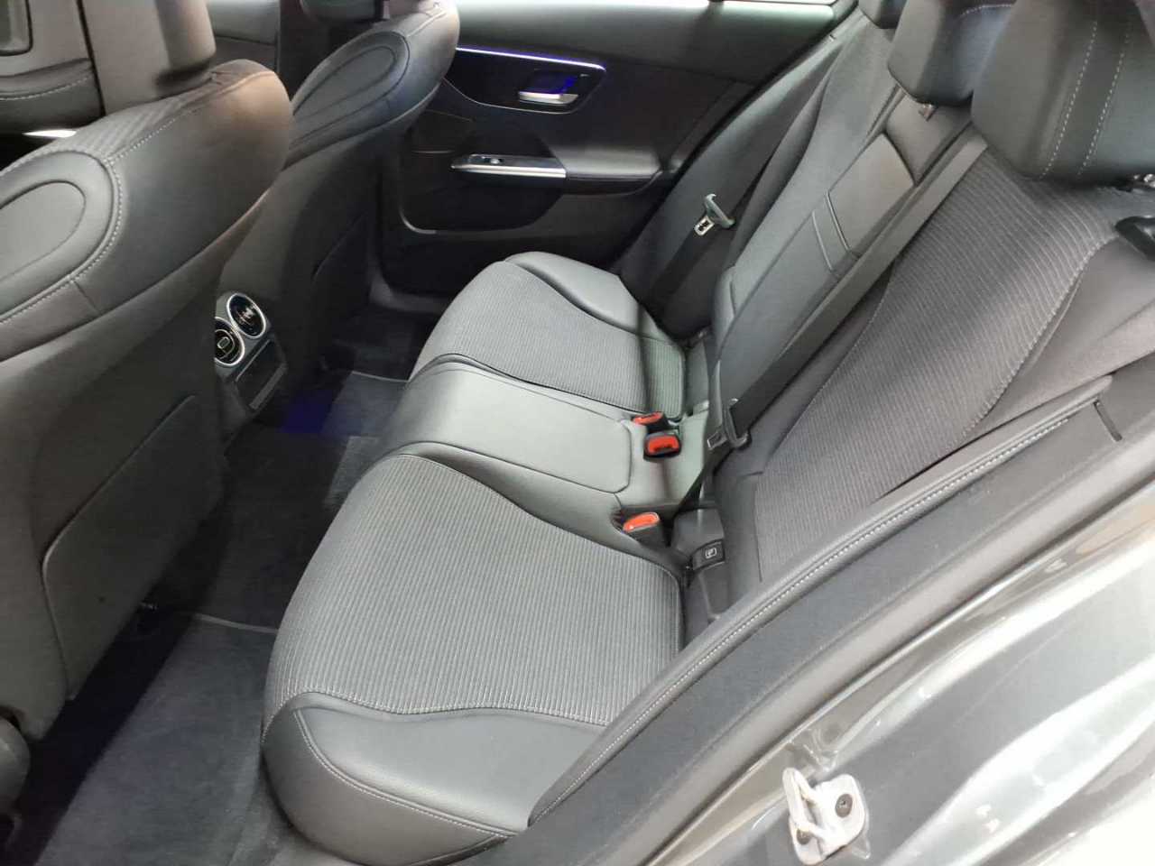 Mercedes-Benz C 300 e T 9G-TRONIC Avantgarde Advanced 13