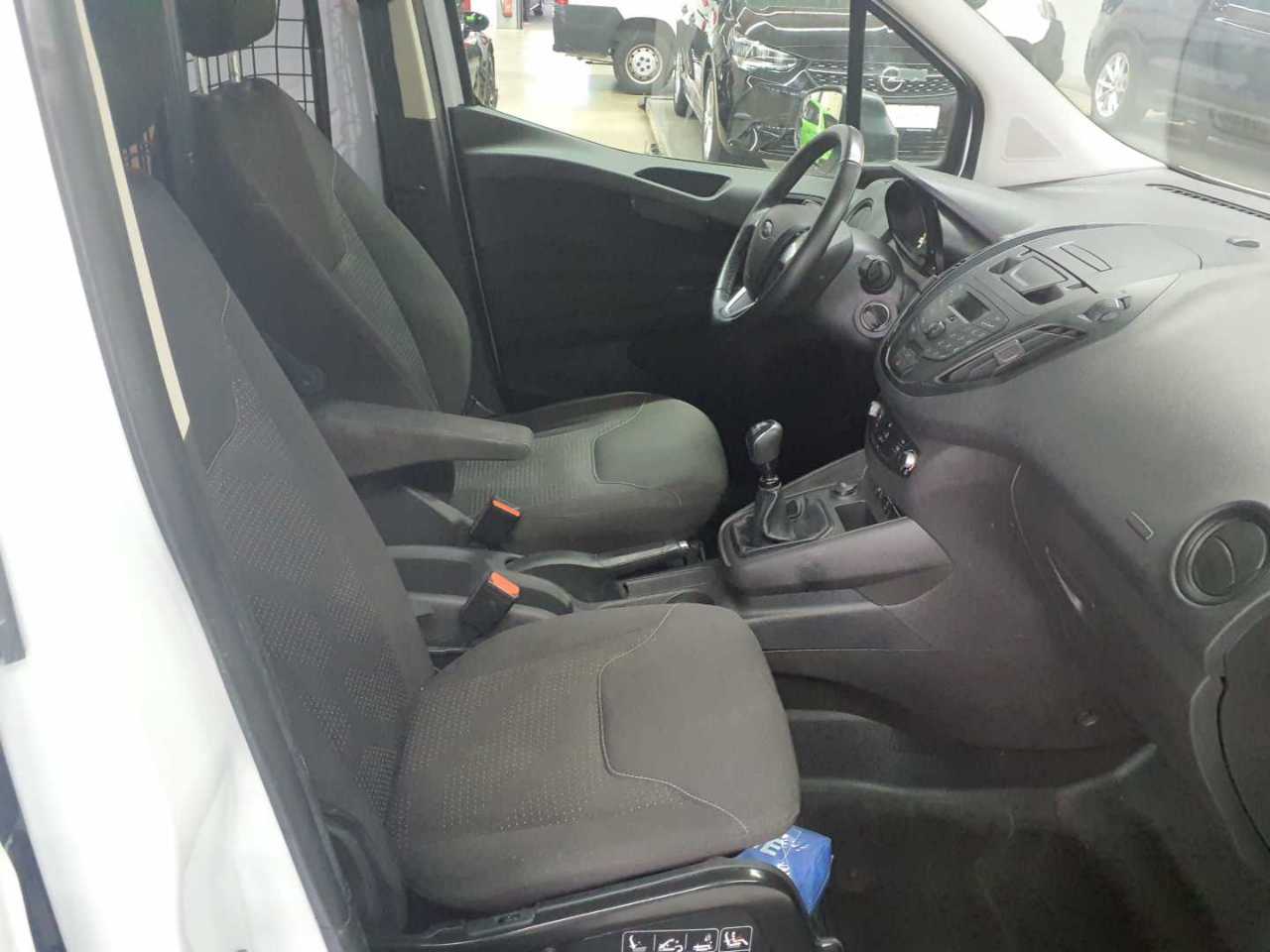 Ford Transit Courier S&S Trend 7
