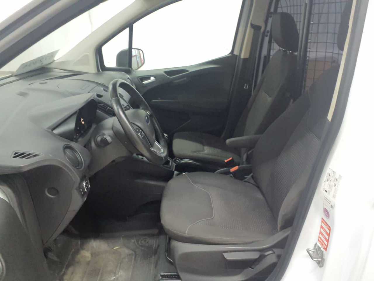 Ford Transit Courier S&S Trend 8